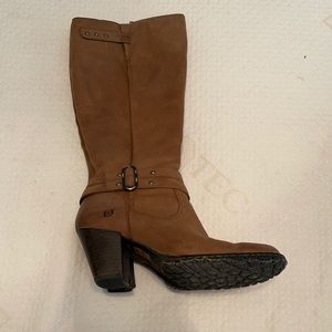 Born Taro brown heeled boots size 9
